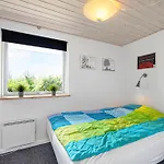 In With 3 Bedrooms And Internet