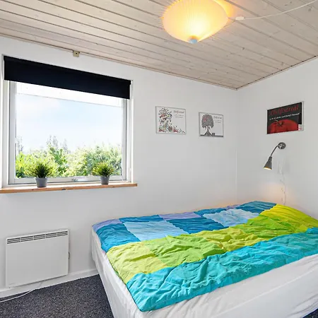 In With 3 Bedrooms And Internet