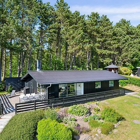 In With 3 Bedrooms And Internet Ebeltoft